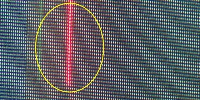 LED显示屏电压不稳导致的故障表现